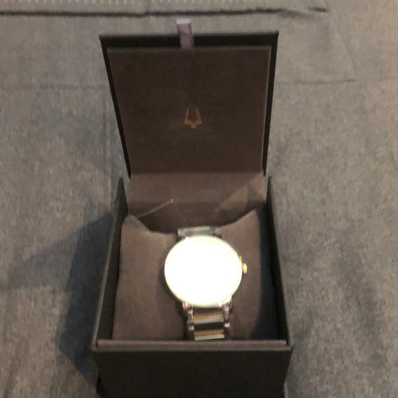 BULOVA Stainless Watch. Time&Date , Crystal face - Picture 9 of 14